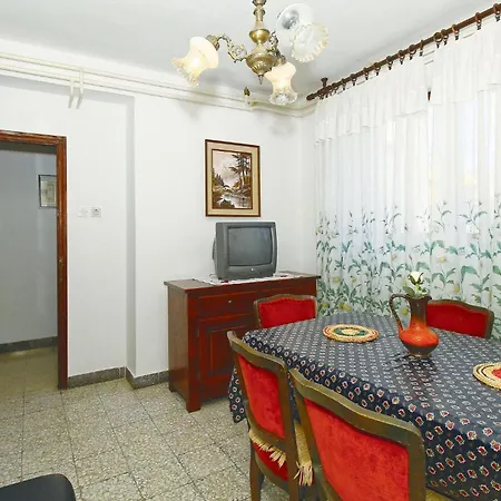 Vcemina Vi Apartment