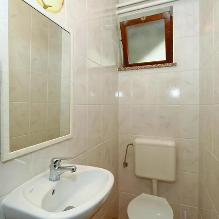 2 Bedroom Beautiful In