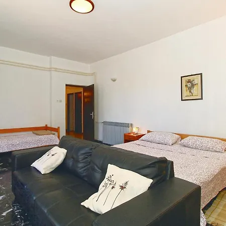 Vcemina Vi Appartement Poreč