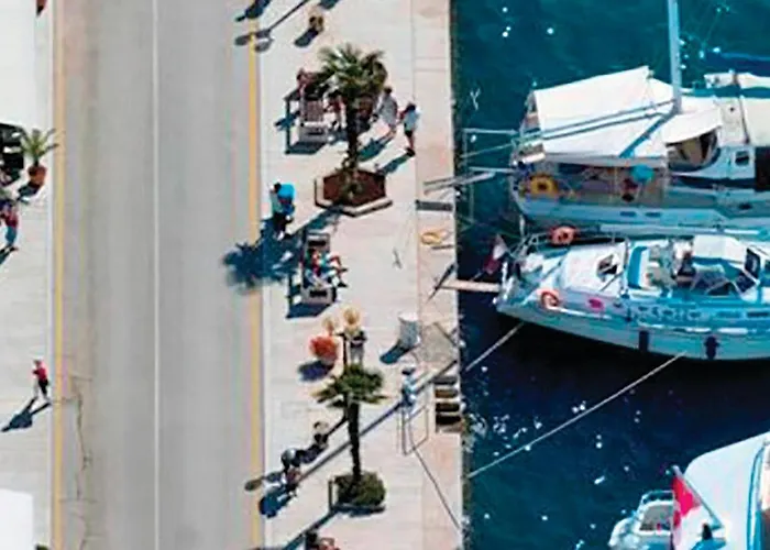 Vcemina Vi アパート